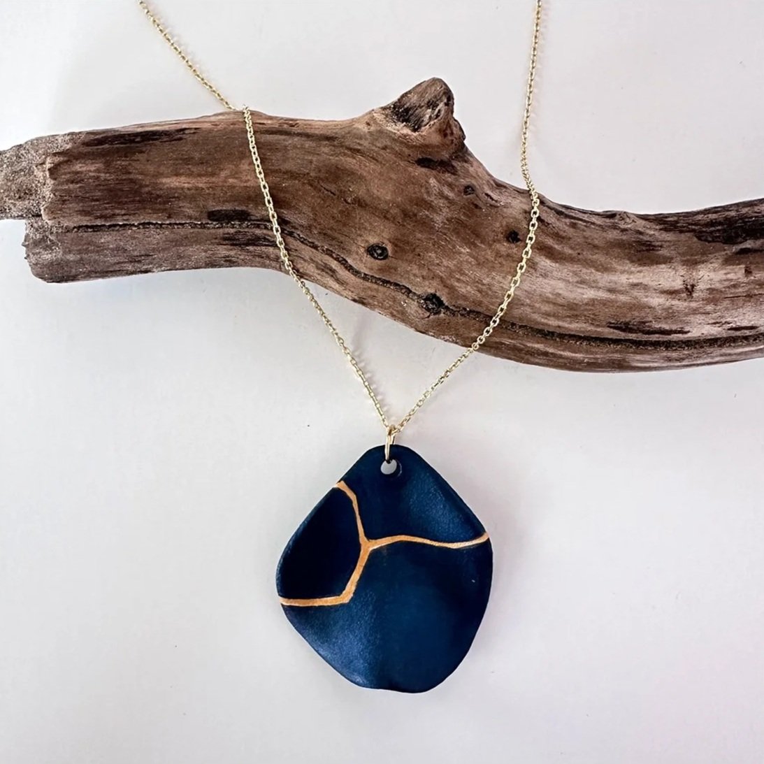 Kintsugi Petal Necklace