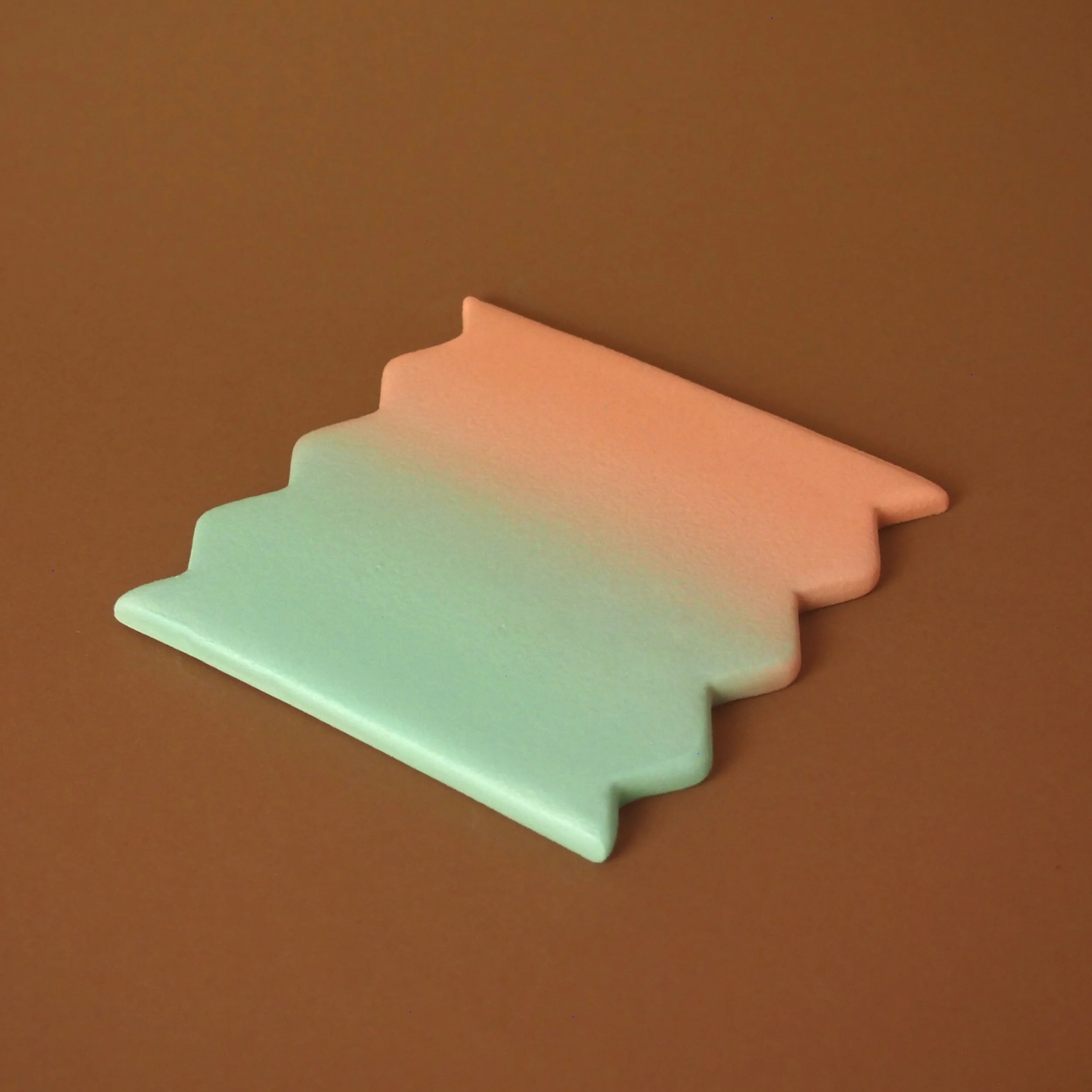 Jagged Coaster | Tuna Gradient