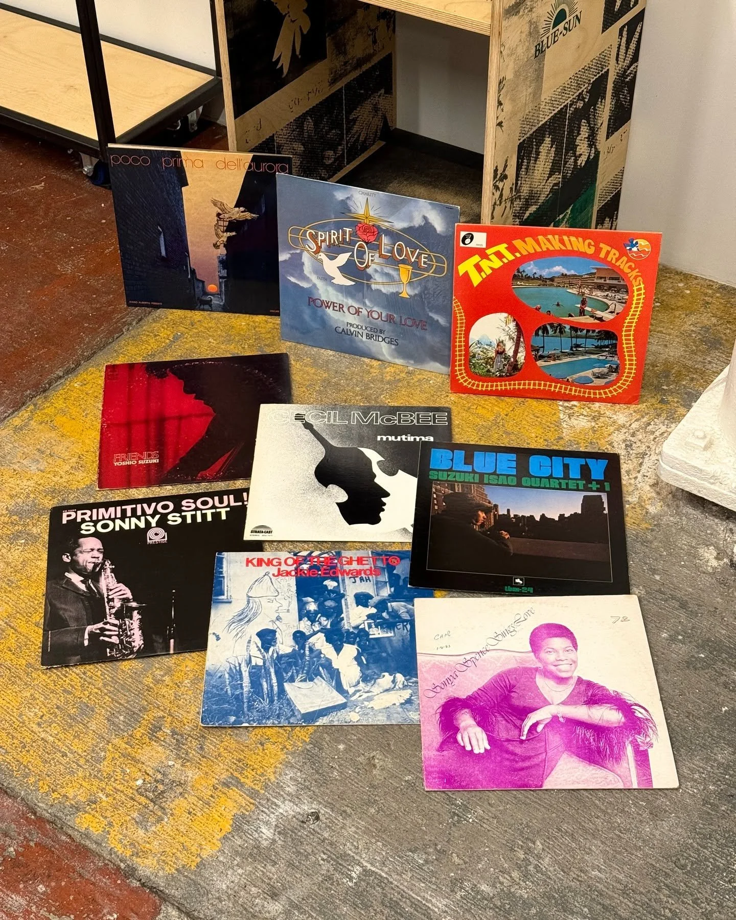 Let Love Flow On 💗 A few fancy new arrivals hitting the wall

Also put out a couple crates of LP's and 12&quot;s along with a few thousand volts of Holt 🎤 which are all ripe for the picking

This copy of &ldquo;Making Tracks&rdquo; is concerningly 