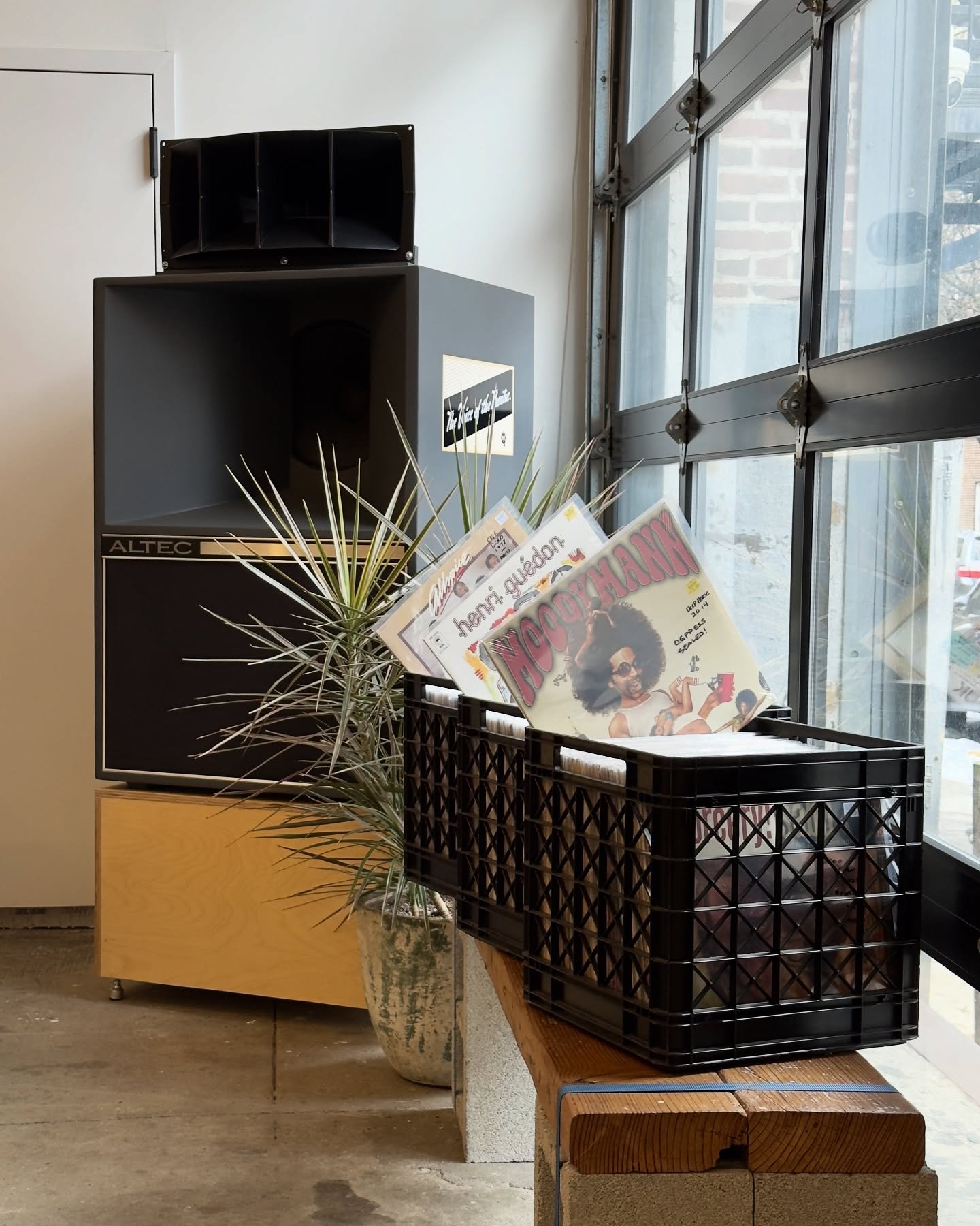 Lots of records going out ~ Here til 8

Come through 🌞