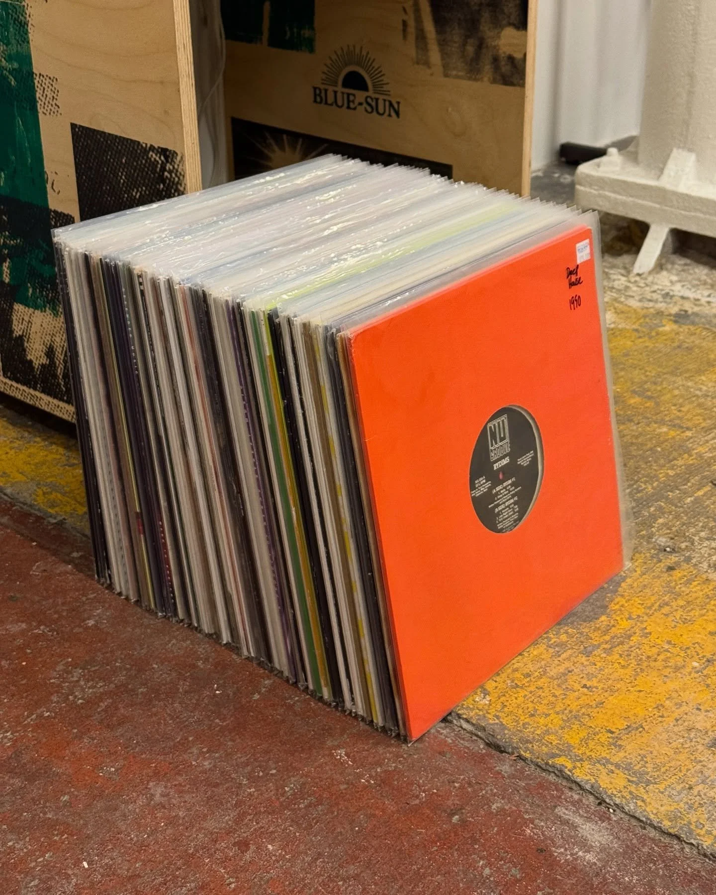 A nice stack of House 12&rdquo;s hit the bins this morning

꥟ Here til 8 ꥟