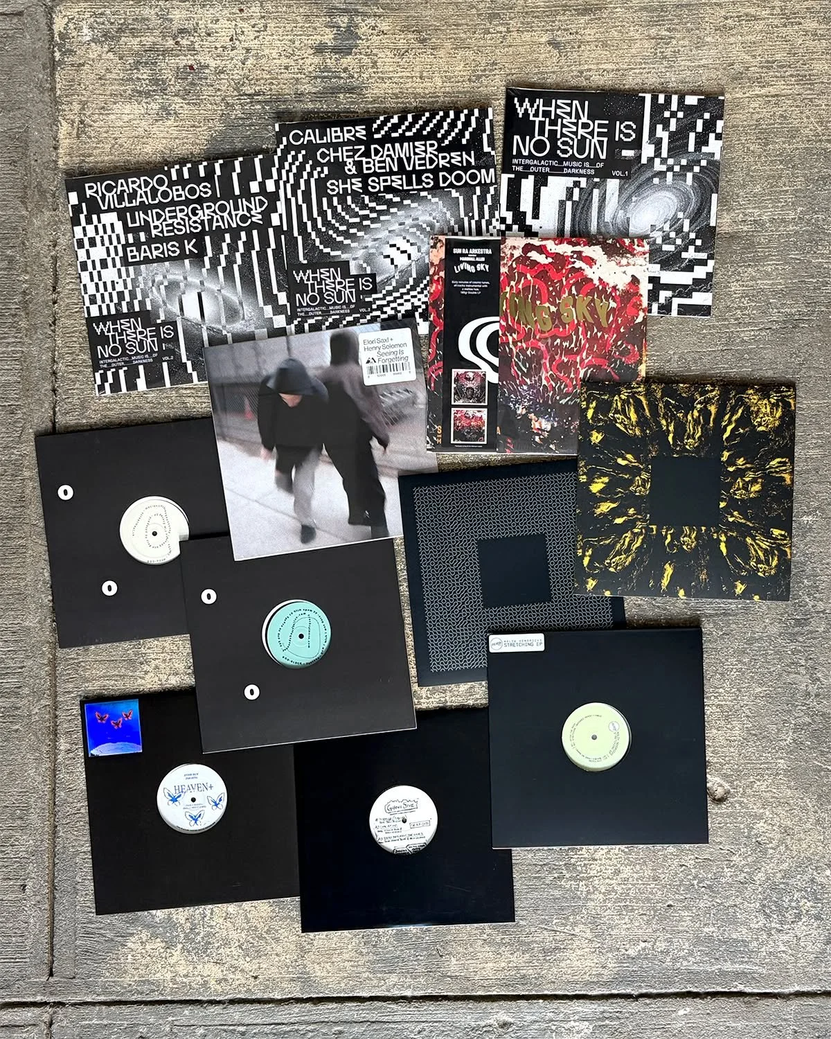 Big batch of new arrivals going out for the weekend digs

Doo, Peak Oil, Blue, Malik, etc., etc.

All available in-store...tucked in for the night, but will be ready for you tomorrow

꥟ Open 12-8 all weekend ꥟

&bull;Sentena &ndash; How I Wish I Was 