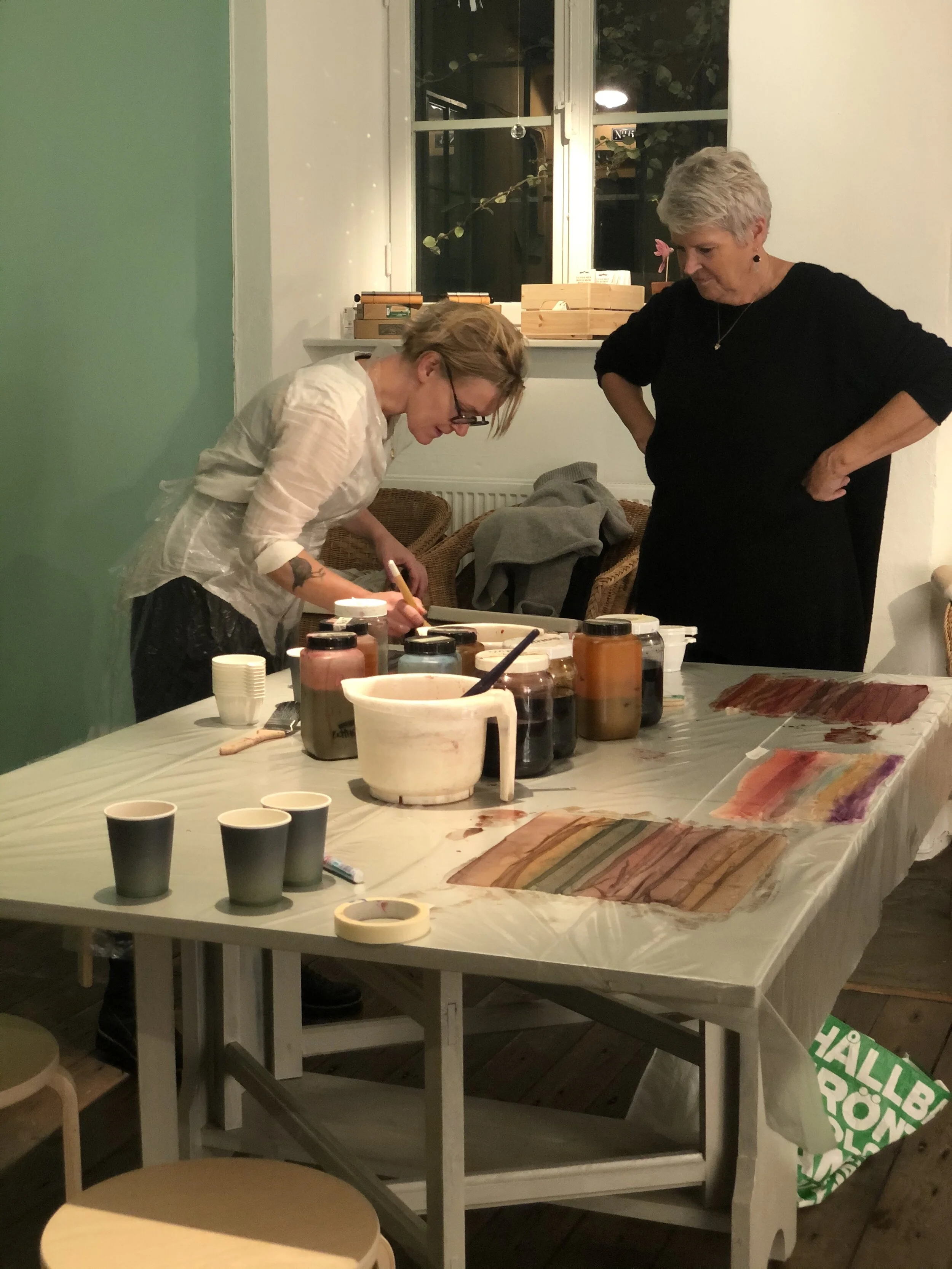 Workshop: Måla en sidensjal med Karin Wallén