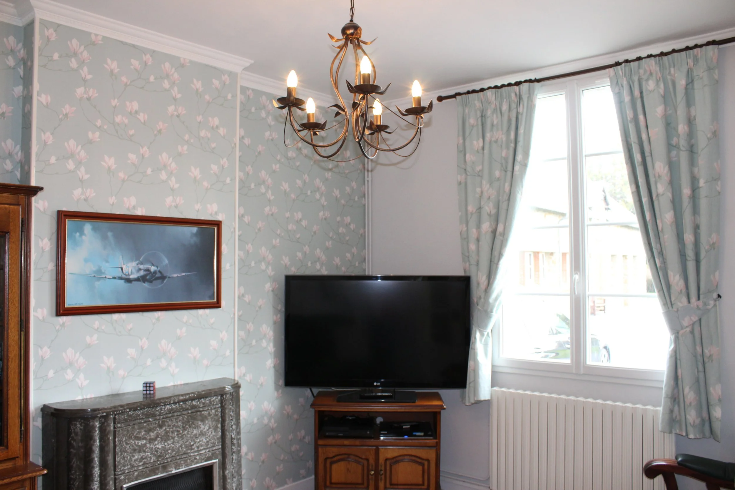 Lounge-06.JPG