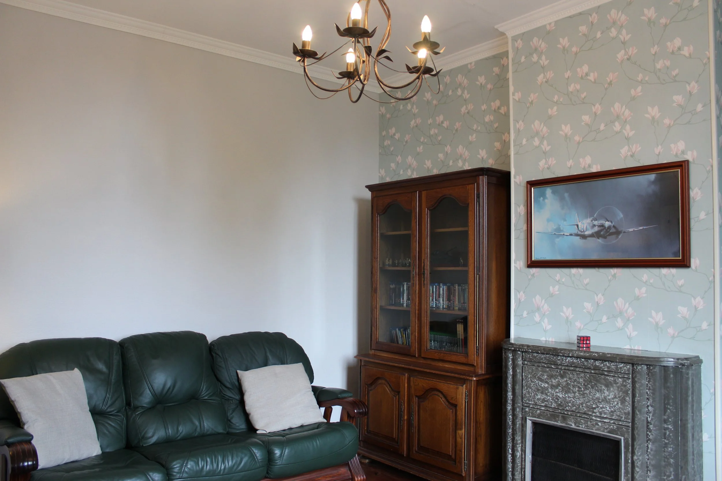 Lounge-07.JPG