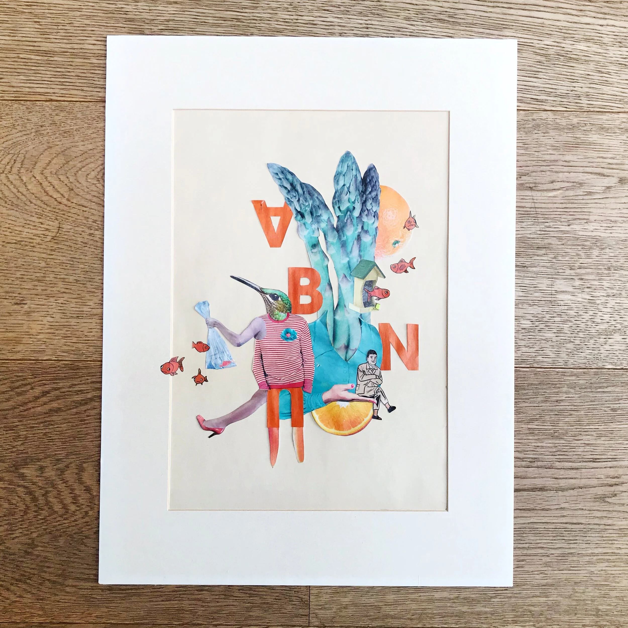   groen-oranje-collage  — mijn (toen nog kleine) kinderen scheurden prentjes uit, enkel groen en oranje (zo leerden ze de kleuren herkennen) — ik maakte er op mijn beurt een collage van 