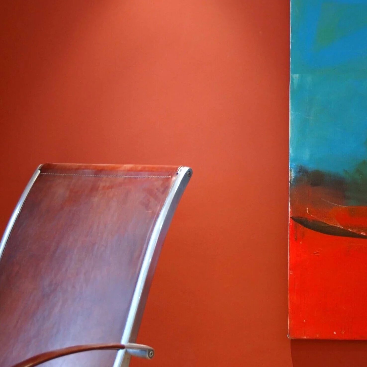 Red%252Bpainting%252Bn%252Bchair%252Blr.jpg