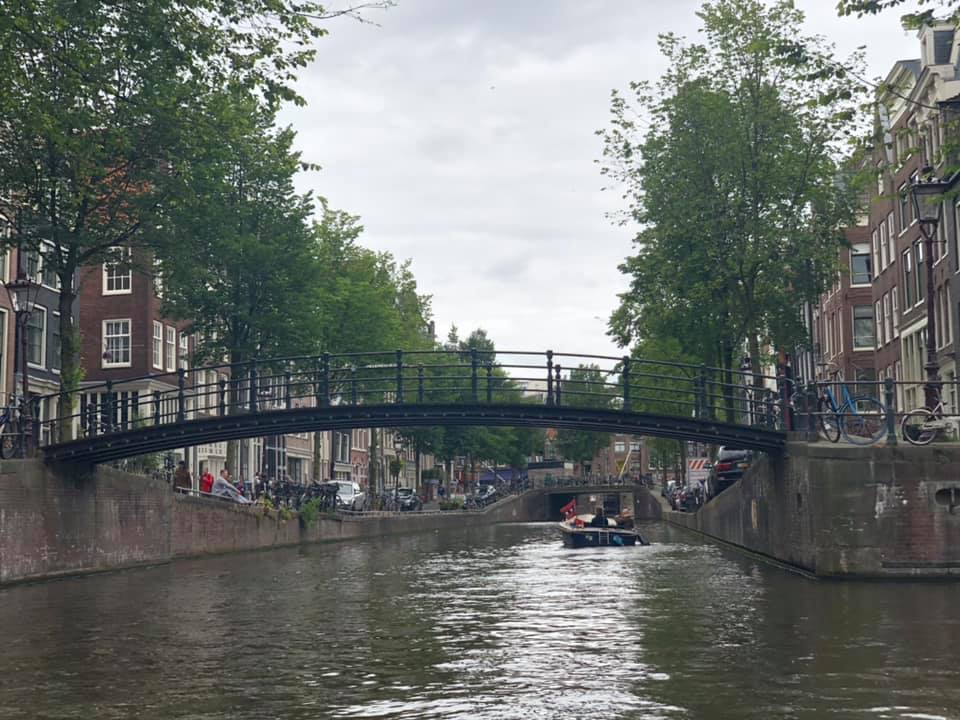 Amsterdam. July 2019. Двое в лодке.