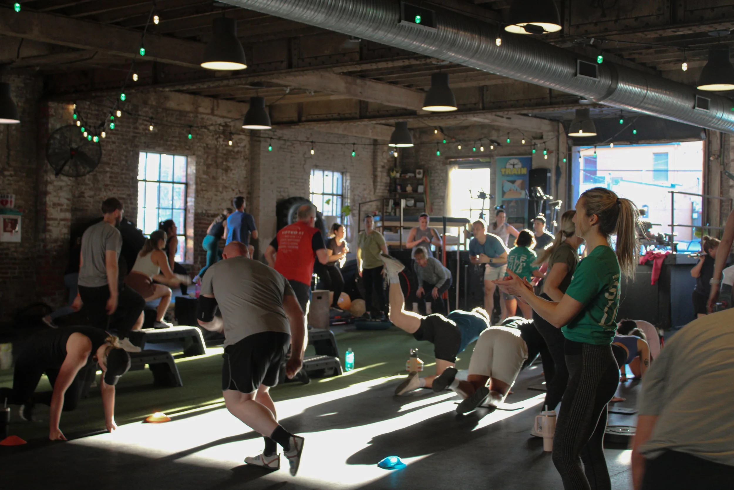 TIPS TO MAINTAIN YOUR HEALTH &amp; FITNESS DURING THE HOLIDAYS