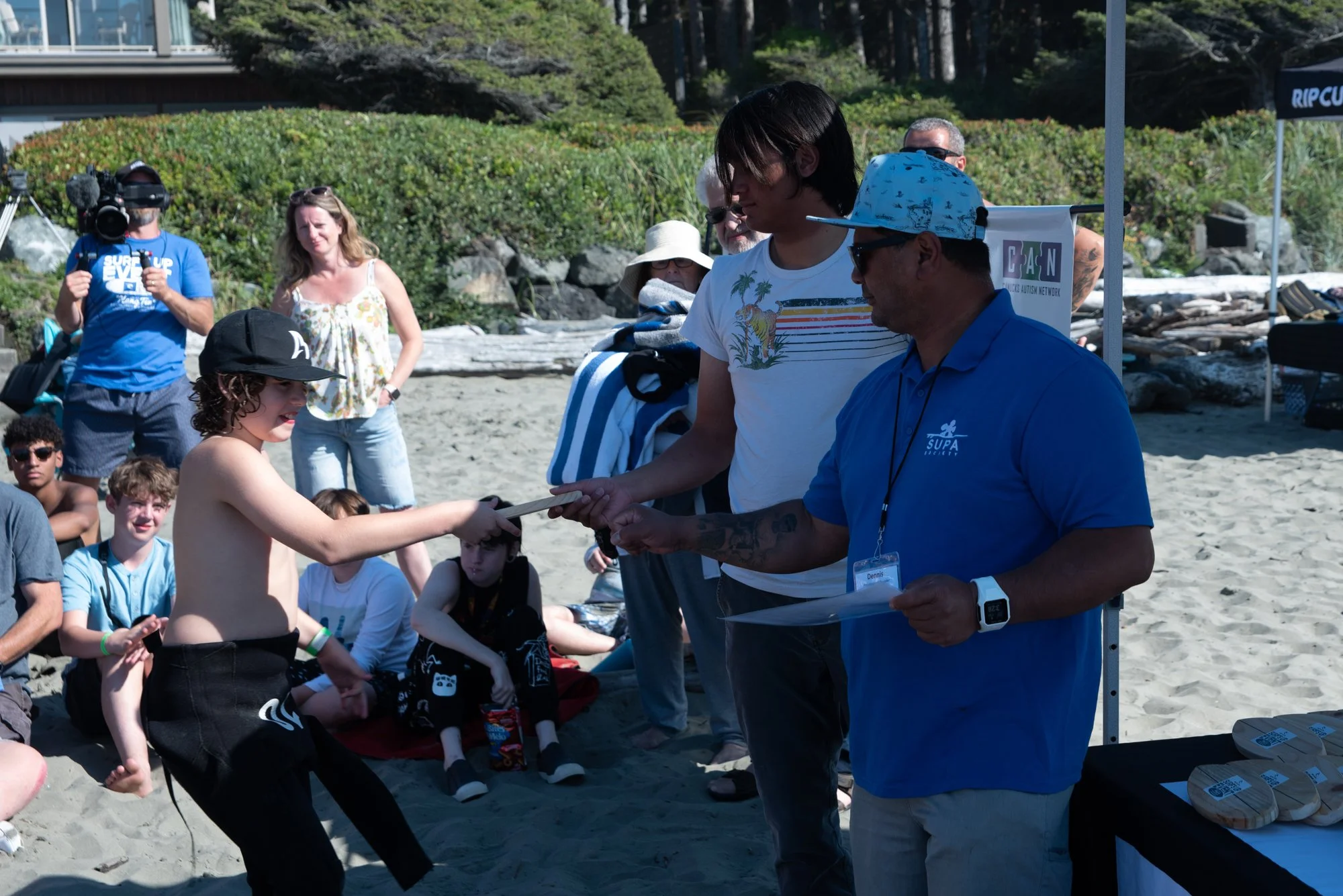 surfs-up-2022-Neal-Lally-Photo-102.jpg