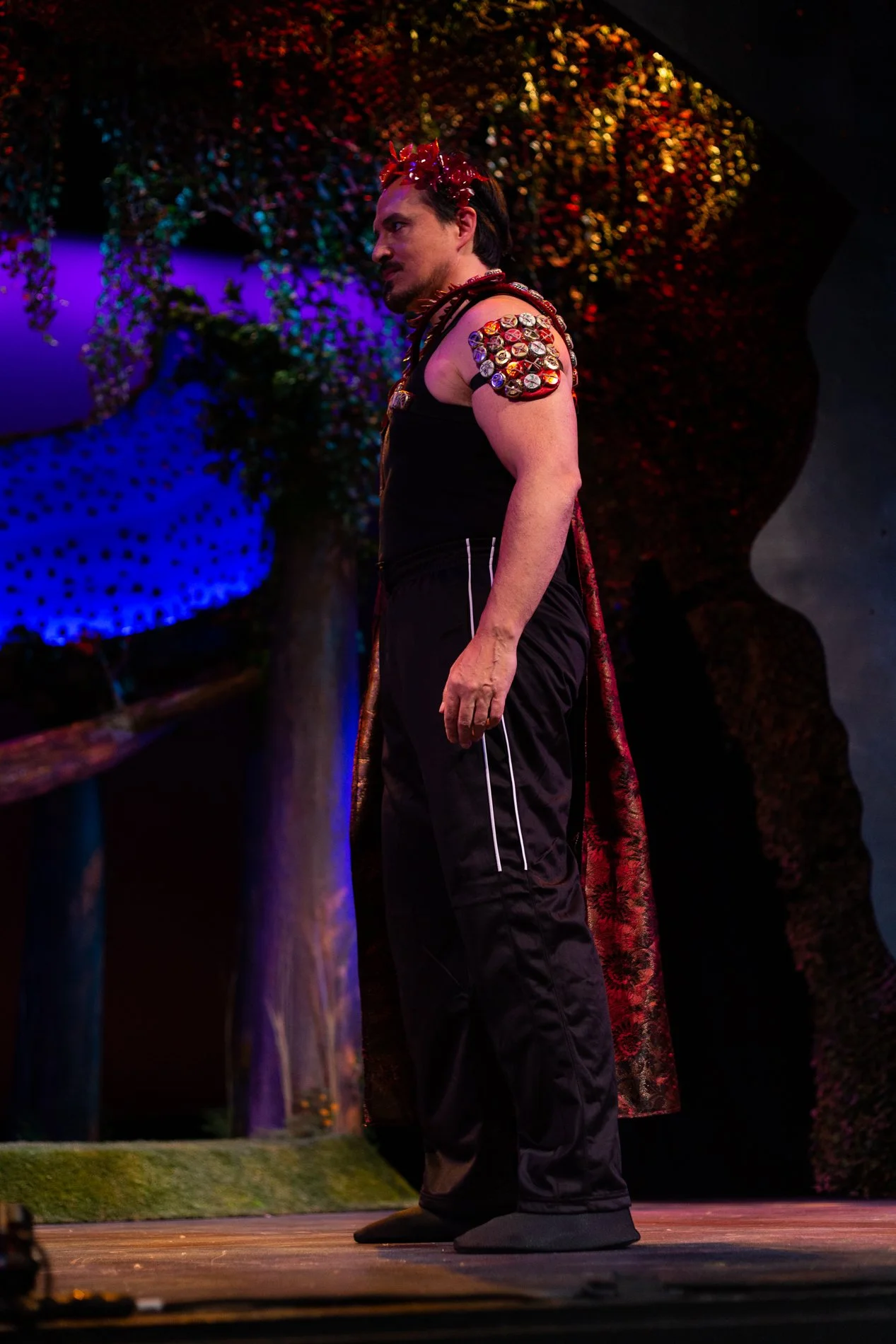  Rafael Untalan n Nebraska Repertory Theatre’s production of A Midsummer Night’s Dream : Photo by Eddy Aldana 