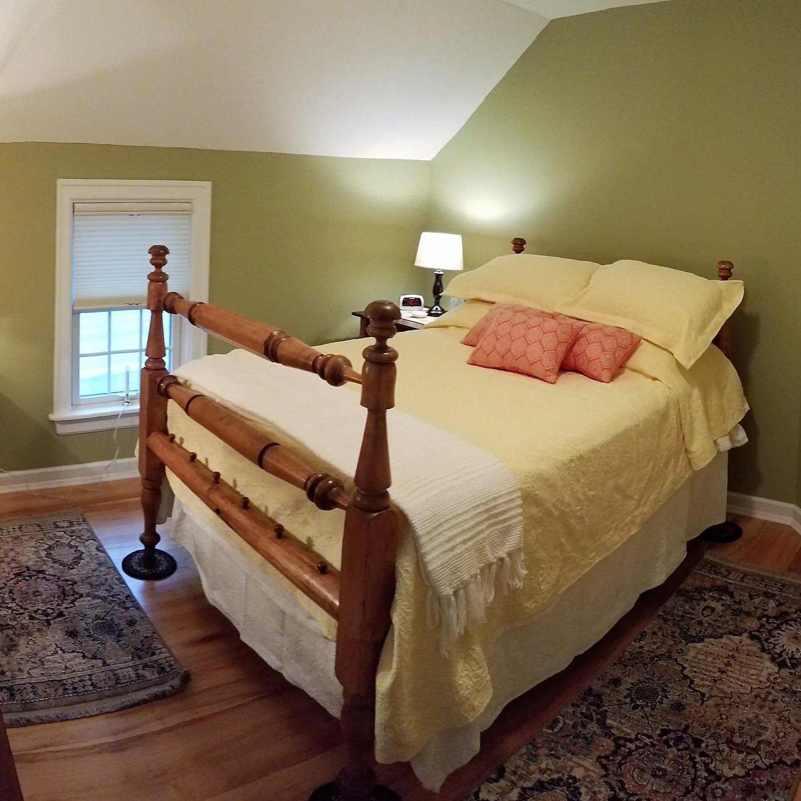 Fieldstone Farm bed and breakfast upper crust room