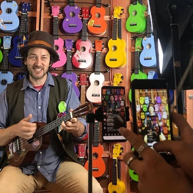 Hey guys! About to go live again for the ukulele lessons. We’ve got our ukulele friends asking some questions, learning some chords and having some fun!!!! Check out the link in our instagram bio for more details... #ukulele #ukulelekids #woody