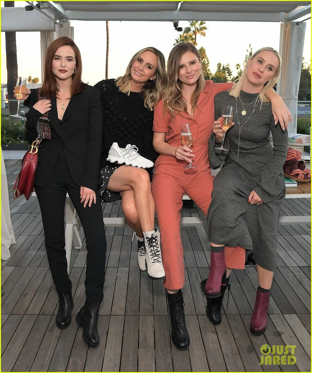 zoey-deutch-supports-ladygang-stars-at-fall-podcast-party03.jpg