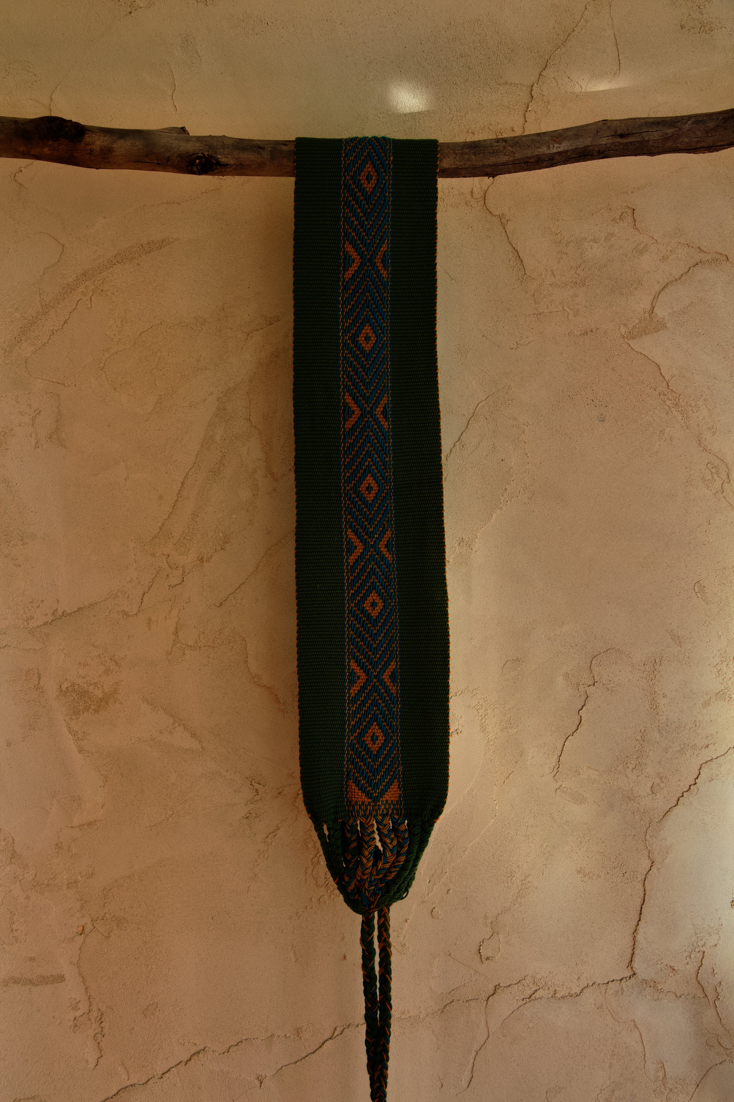 Muisca Chumbe – Ancestral Protective Belt (Handwoven in Colombia)