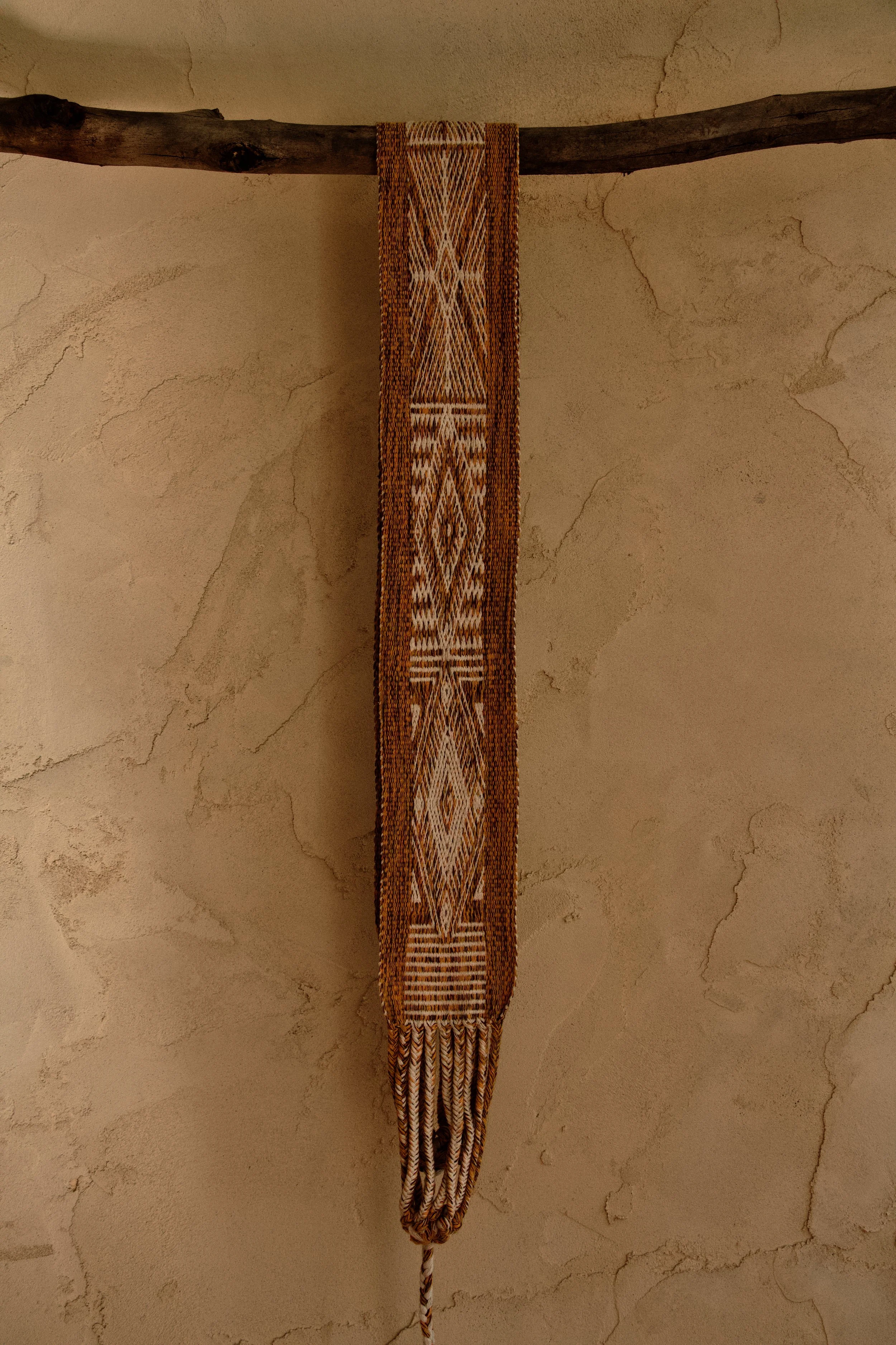 Handwoven Muisca Chumbe by master weaver Juan Pablo, featuring a traditional prayer-design from the Colombian Andes.