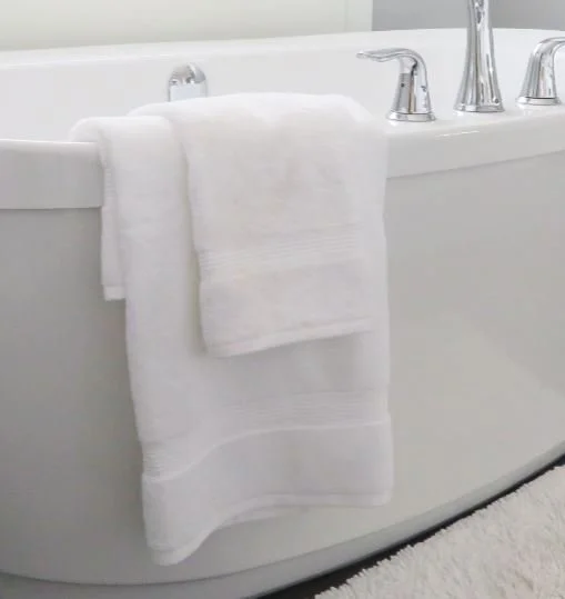 Towel on bath zoom.JPG