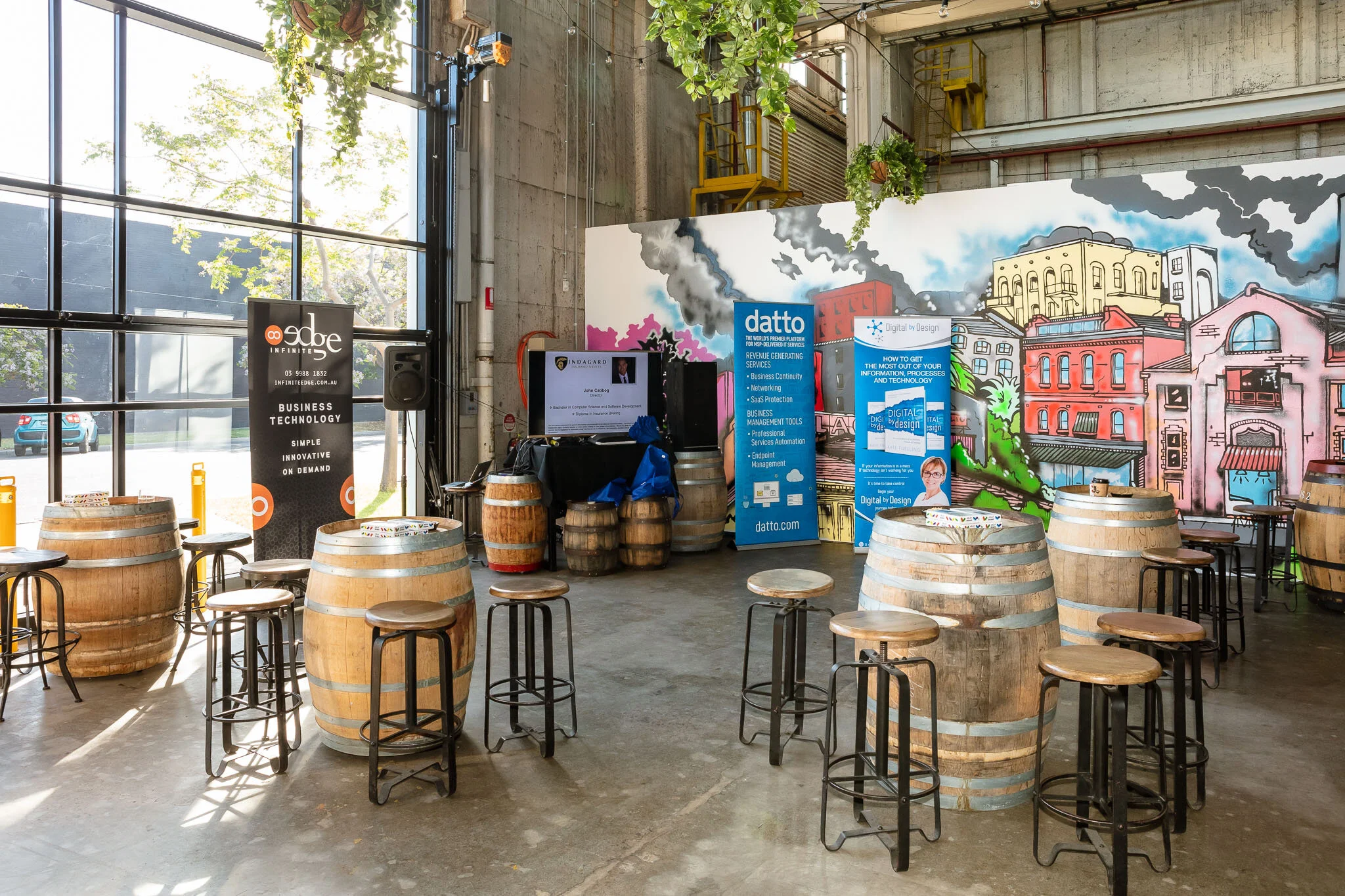 _Z9A3704 - 2048px sRGB.jpg