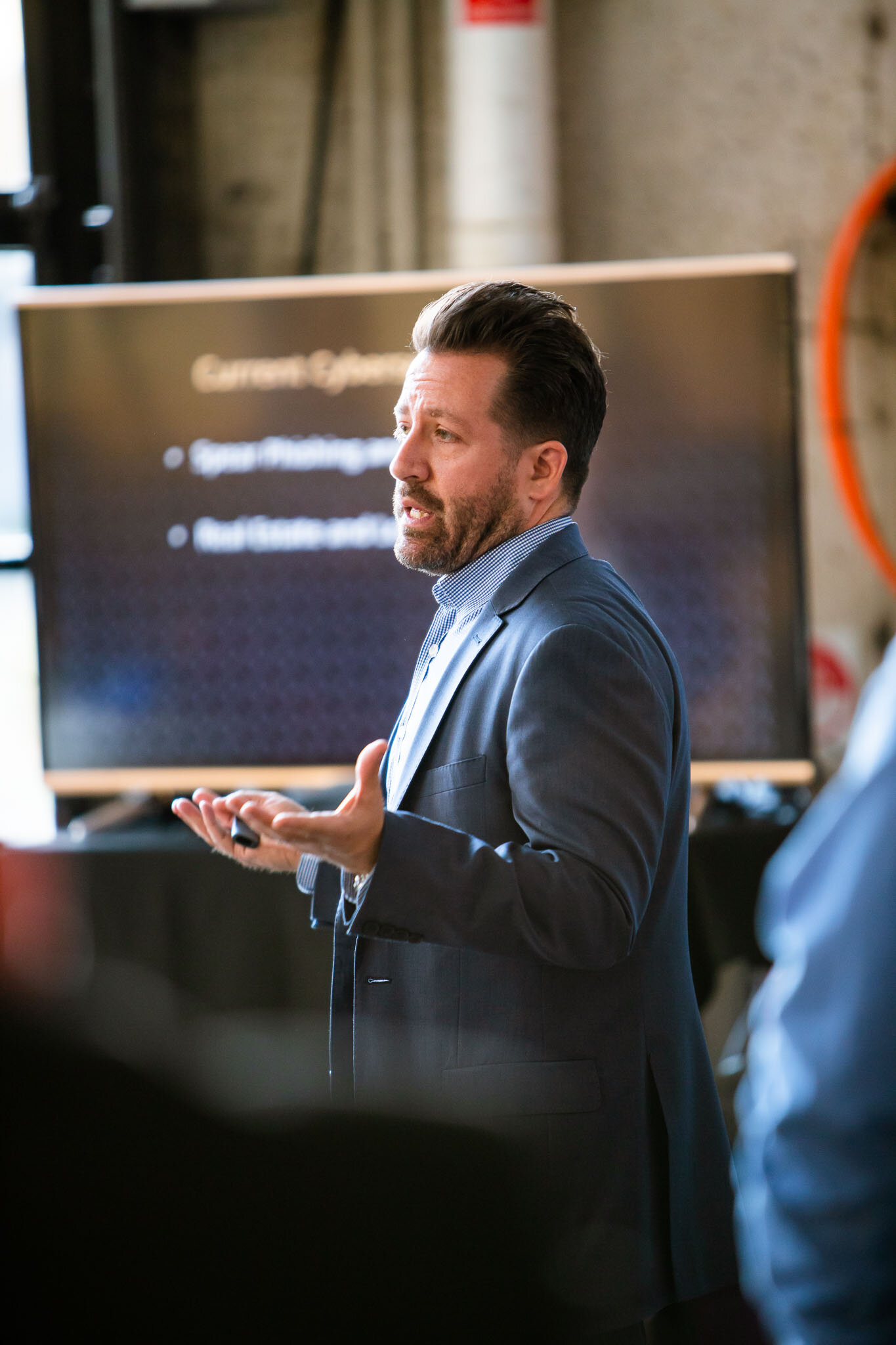 _D1A0631 - 2048px sRGB.jpg