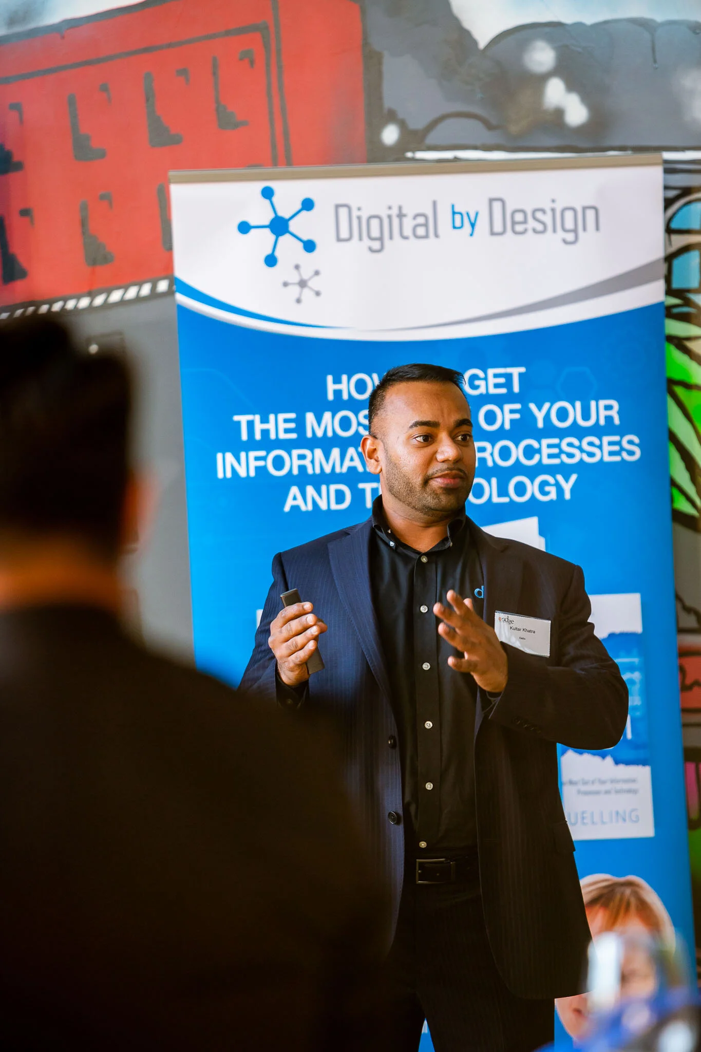 _D1A0518 - 2048px sRGB.jpg