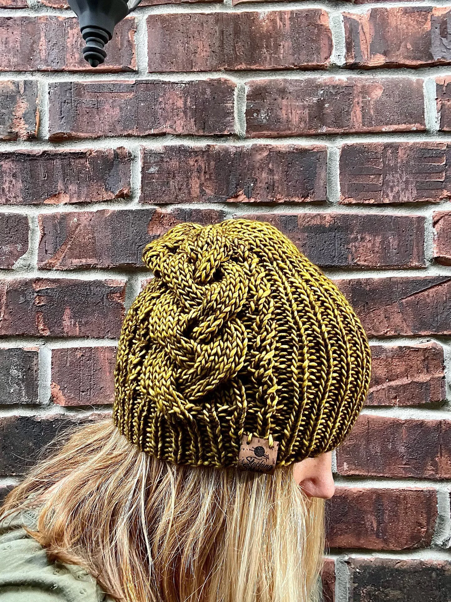 8AE66DFD-5F22-4DED-ABCD-2E2054993042