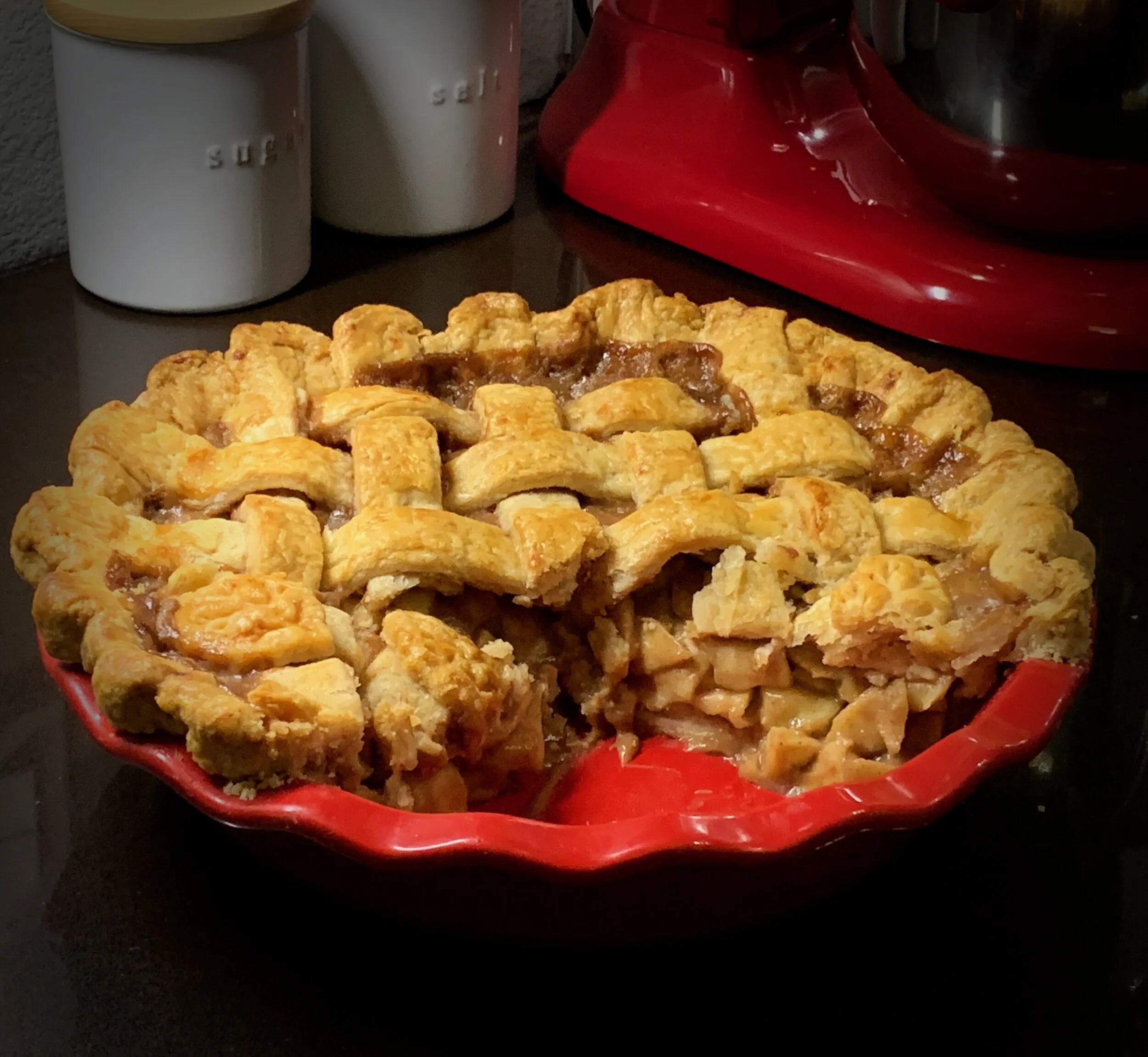 Deep Dish Apple Pie Inside.jpeg