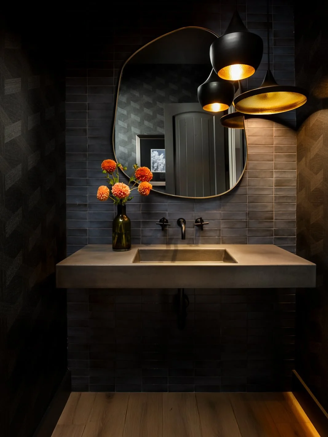 Moody doesn&rsquo;t have to be seasonal. 🌙

This sexy powder bath proves bold is timeless, even long after Hallows Eve. 

Photography: @chrismurrayproductions 
Builder: @thefort.build 

#parkhaus #soulfuldesign #interiordesign #bendhomes #designbar 