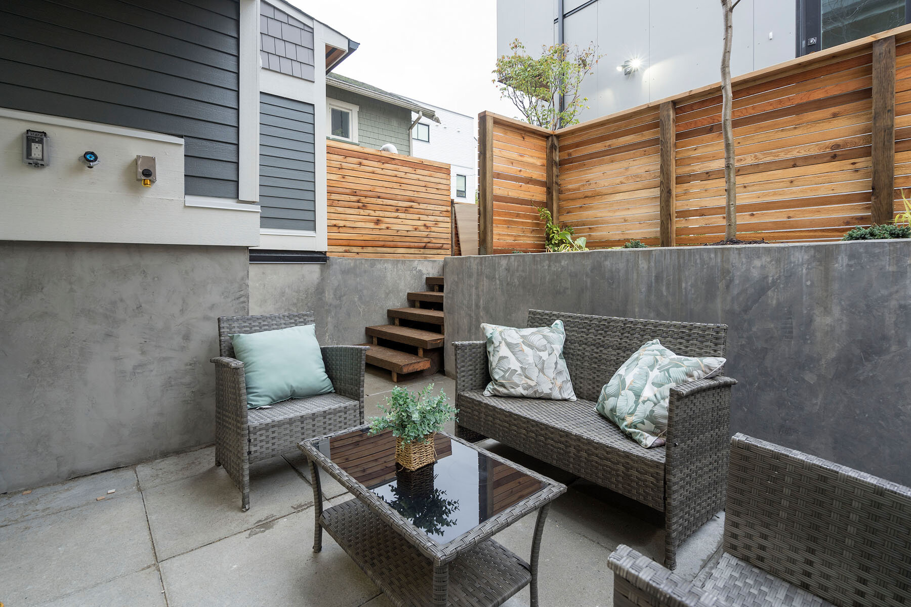3189-E-Prince-Edward-Ave-360hometours-37s.jpg