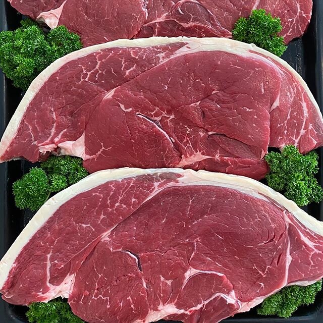 Specials today are:
Pet mince
Lamb ribs 
Backstrap
Beef rump, steaks, strips &amp; roasts 
#supportlocalfarmers #freerange #grassfed #locallygrown