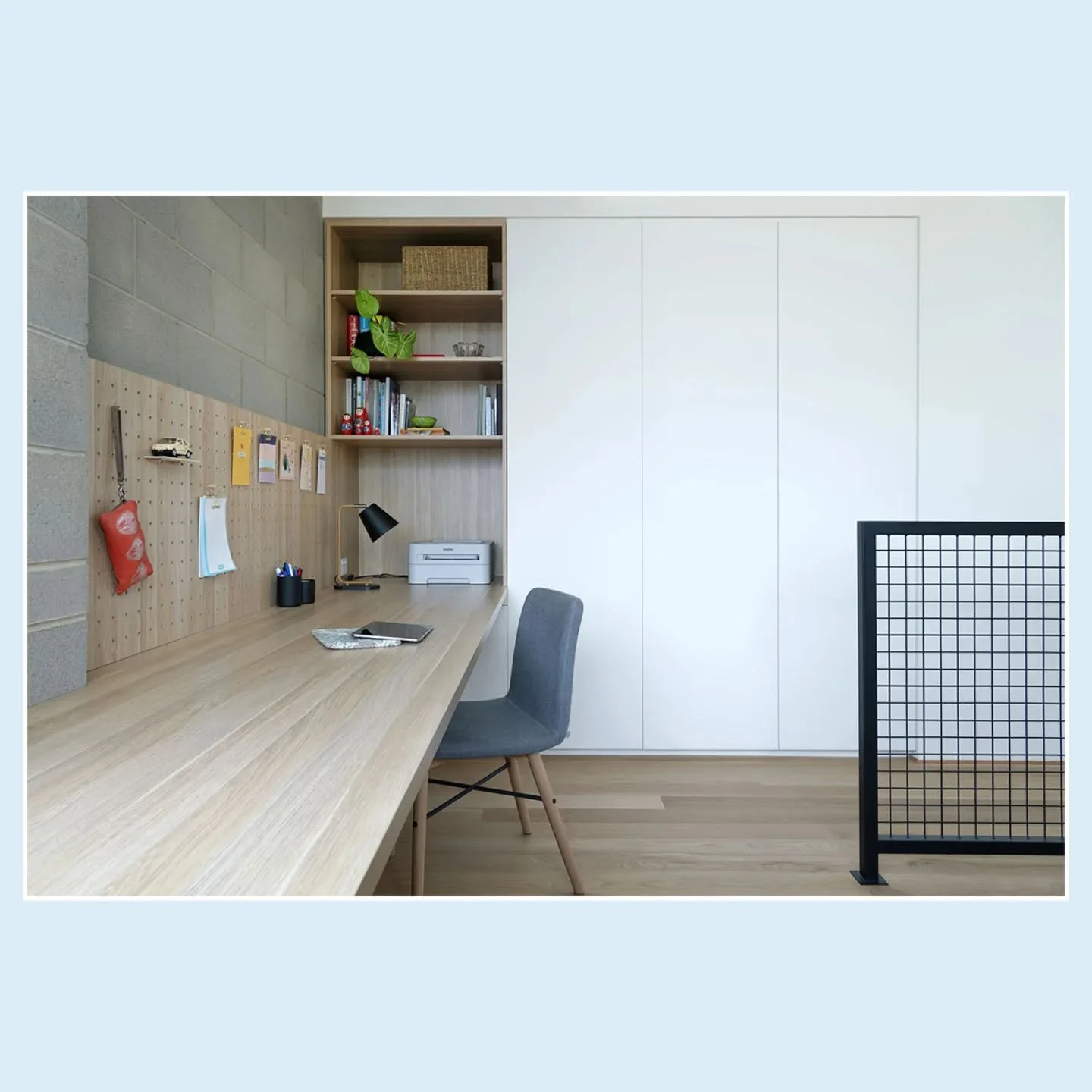 UTILISE⁣
⁣
When designing a bespoke home each square meter of space can be transformed into something functional. Whether you need more storage, a place for a home office or for kids to do homework - there are clever solutions to integrate these area
