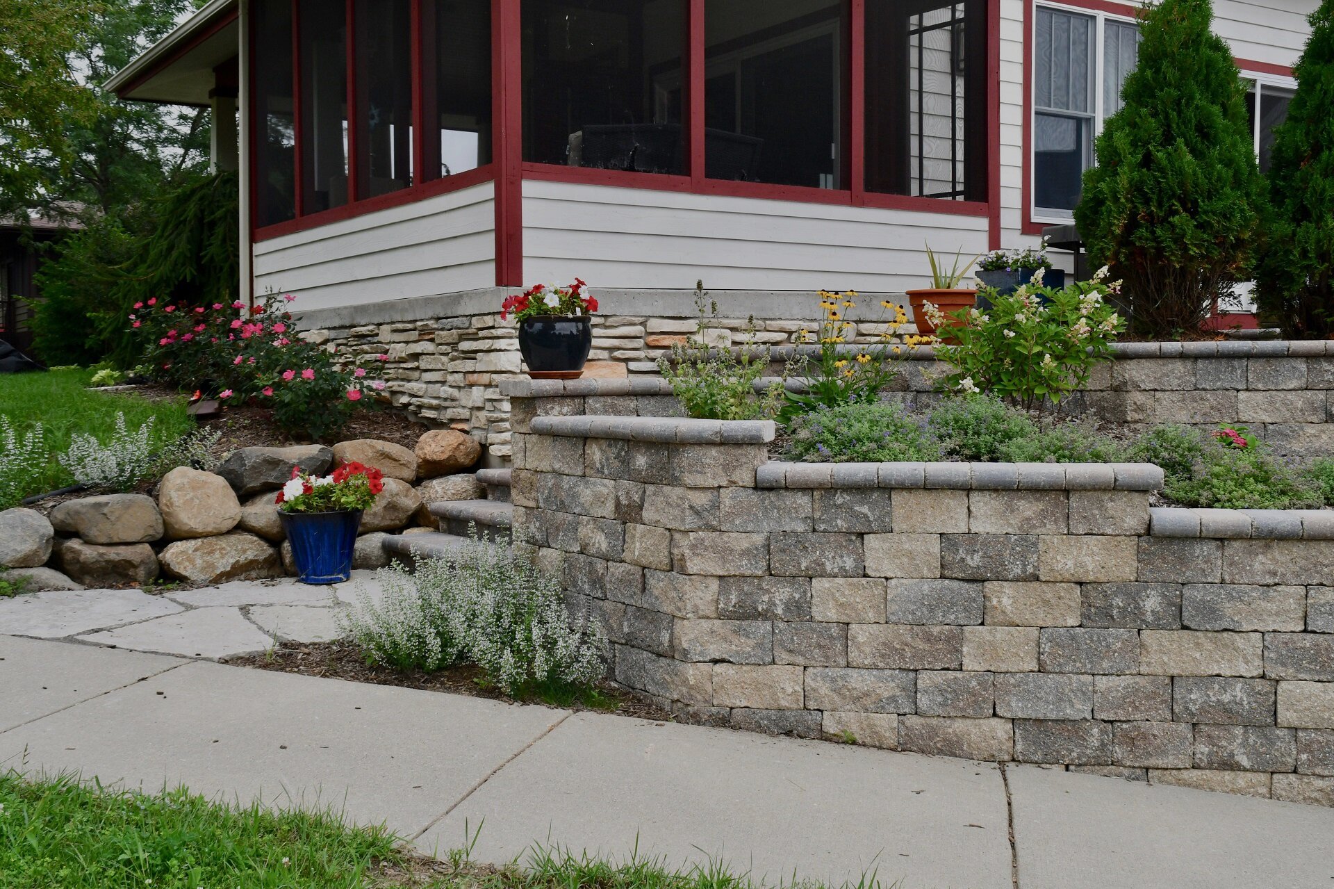 MULTI-LEVEL PATIO