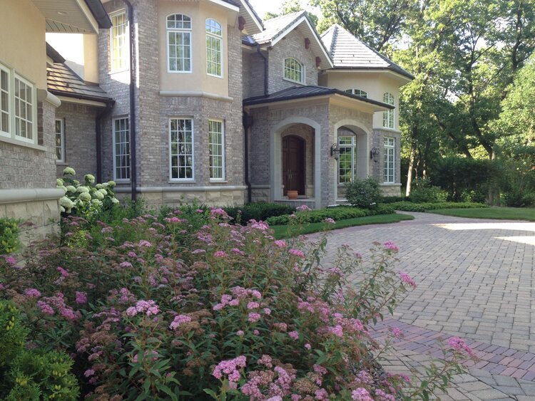 Important Features to Look for in Landscaping Companies Near Middleton, WI