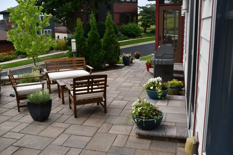 Patio Design and Outdoor Furniture Arrangement Ideas for Avid Outdoor Entertainers in Verona, WI