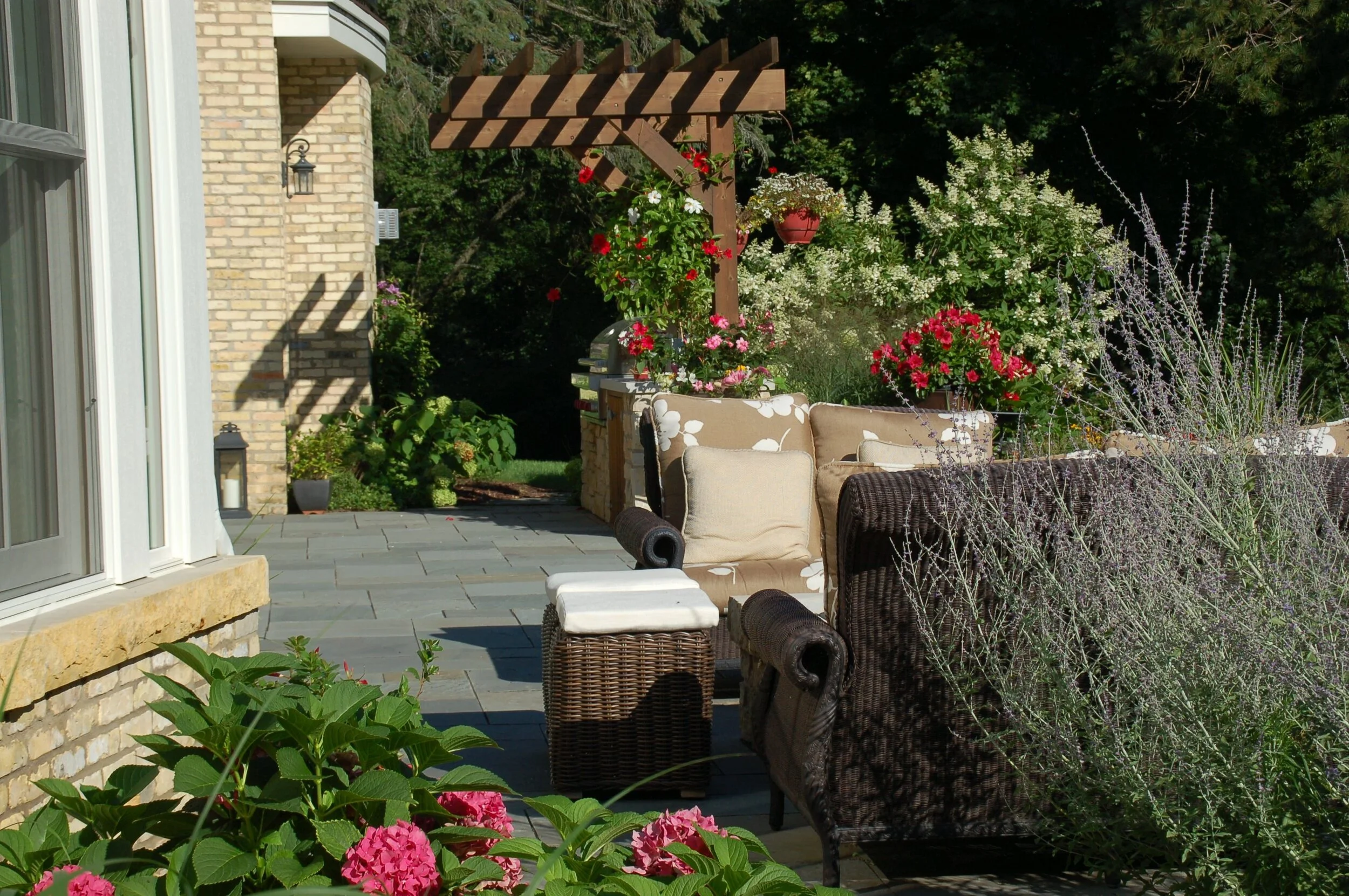 Landscaping Trends Near Me To Rejuvenate My Waunakee, WI Property