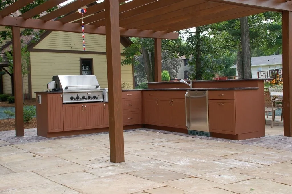 Do Landscaping Companies Near Me Offer Outdoor Appliances in the Waunakee, WI, Area?