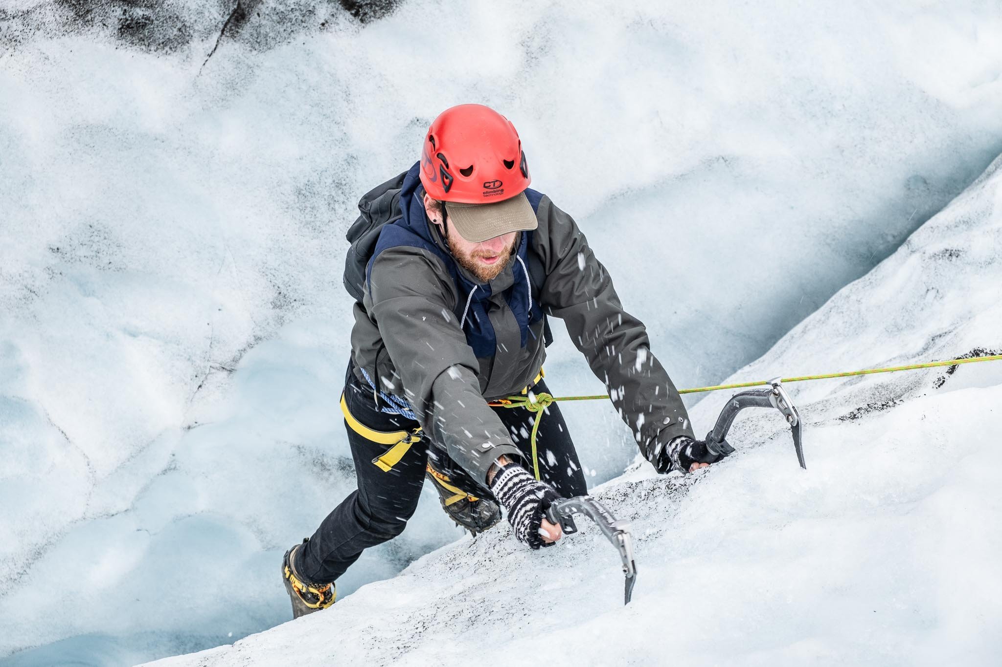 best-ice-climbing-tour-iceland.jpg