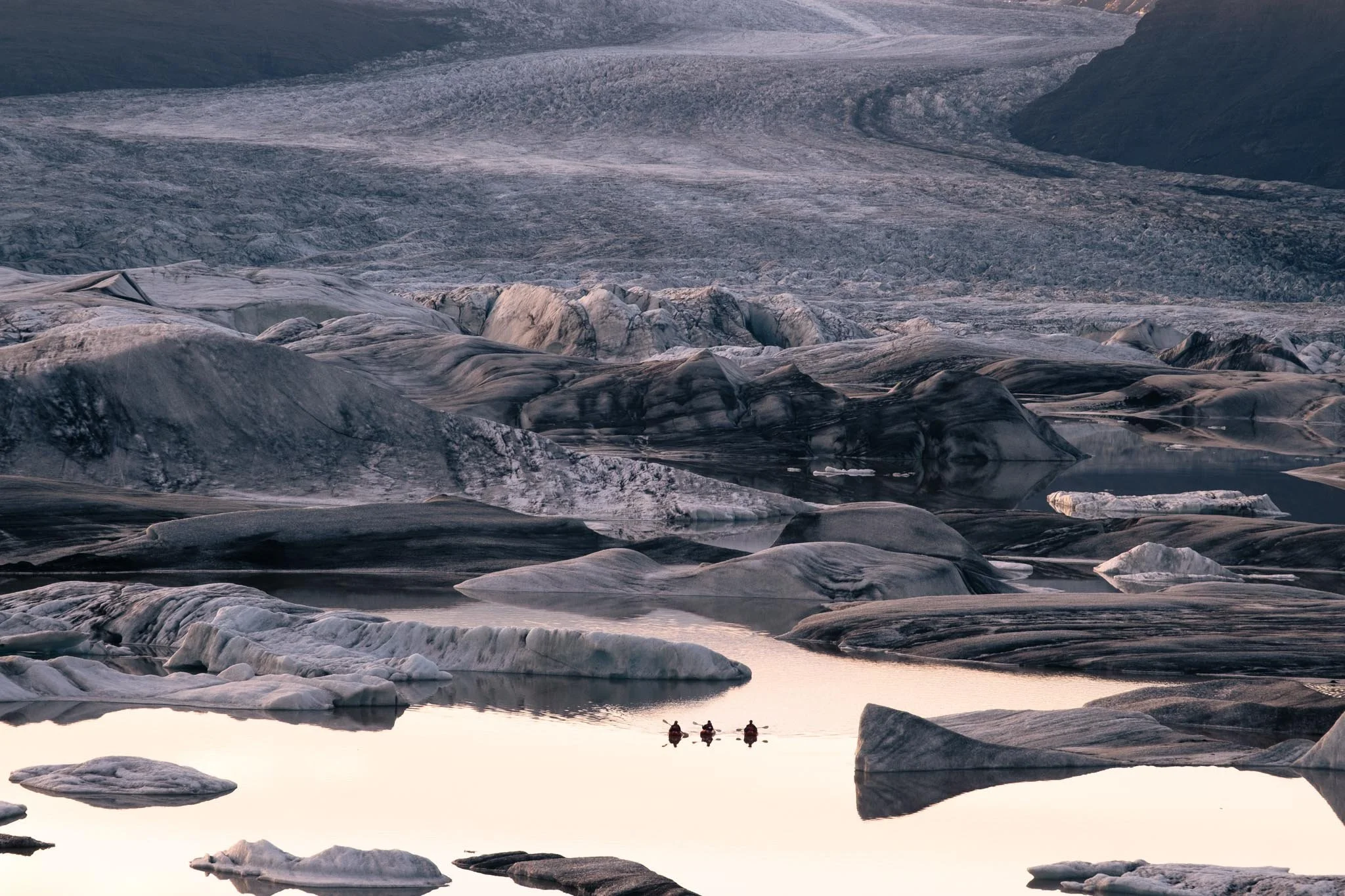 glacier-lagoon-kayaking-10.jpg