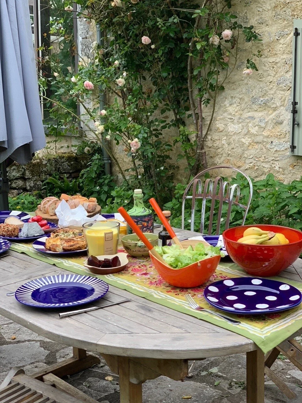 Frescodining.jpg