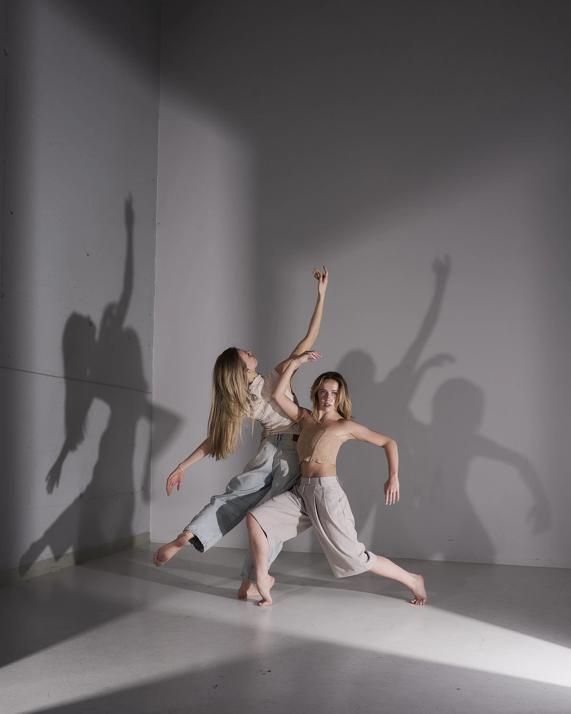 urs_recher_dance_56_julieellianabright.jpg