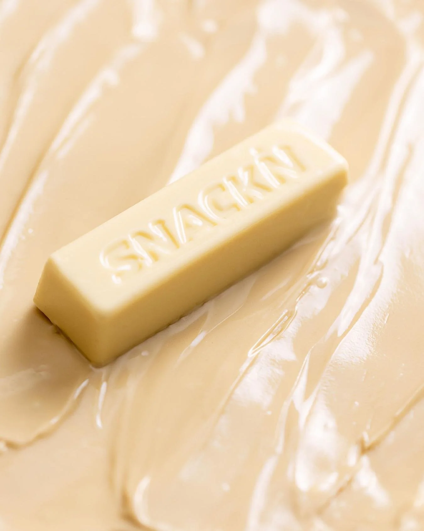 Indulgent looking protein white choc late fudge photos for Snackn 🤍🤤