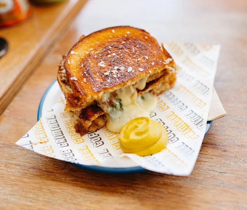 Golden, salted, grilled cheese kind of day 🧀 featuring my favourite condiment by a country mile, mustard 😍