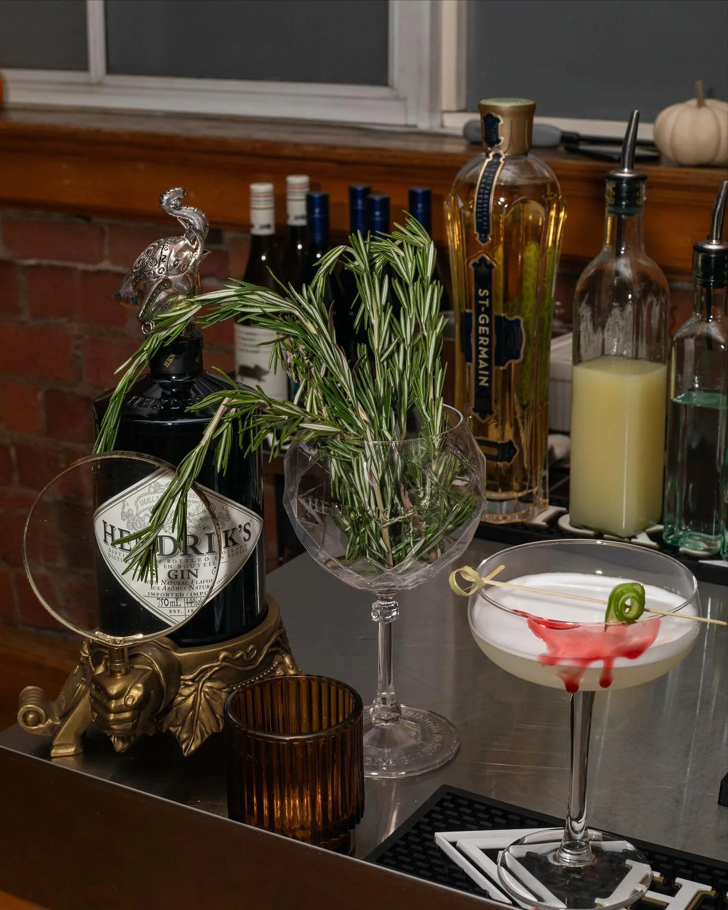 We hosted a spooky little s&eacute;ance and maybe&hellip; accidentally opened a portal?? 🍸

10/10 costumes, cocktails + night. Would haunt again 🖤

Potions  @hendricksgin c/o @stephanie__muller 
Photos: @jordanlburchill 
Event: @t_a_l_v_i 
Food: @g