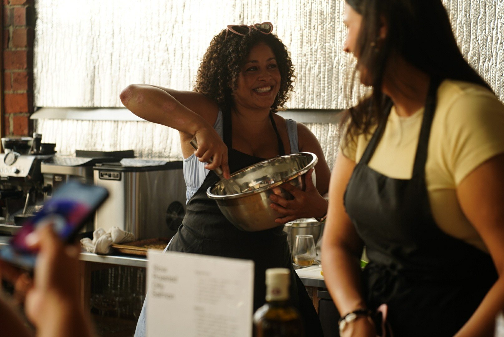"The chef was excellent. Would 100% do again." 🤍

That's the kind of review that makes our day. Ashton's bachelorette &mdash; 8 friends, one studio, Chef @og.nutrition.rd, and a menu that did not miss.

If you want a bachelorette that's ac