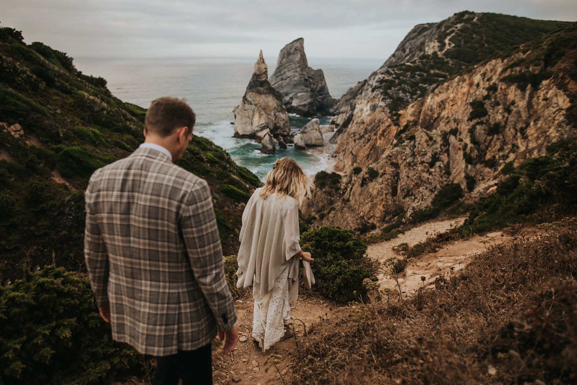 Praia da Ursa Elopement Sintra Beach Cliffs  28.jpg