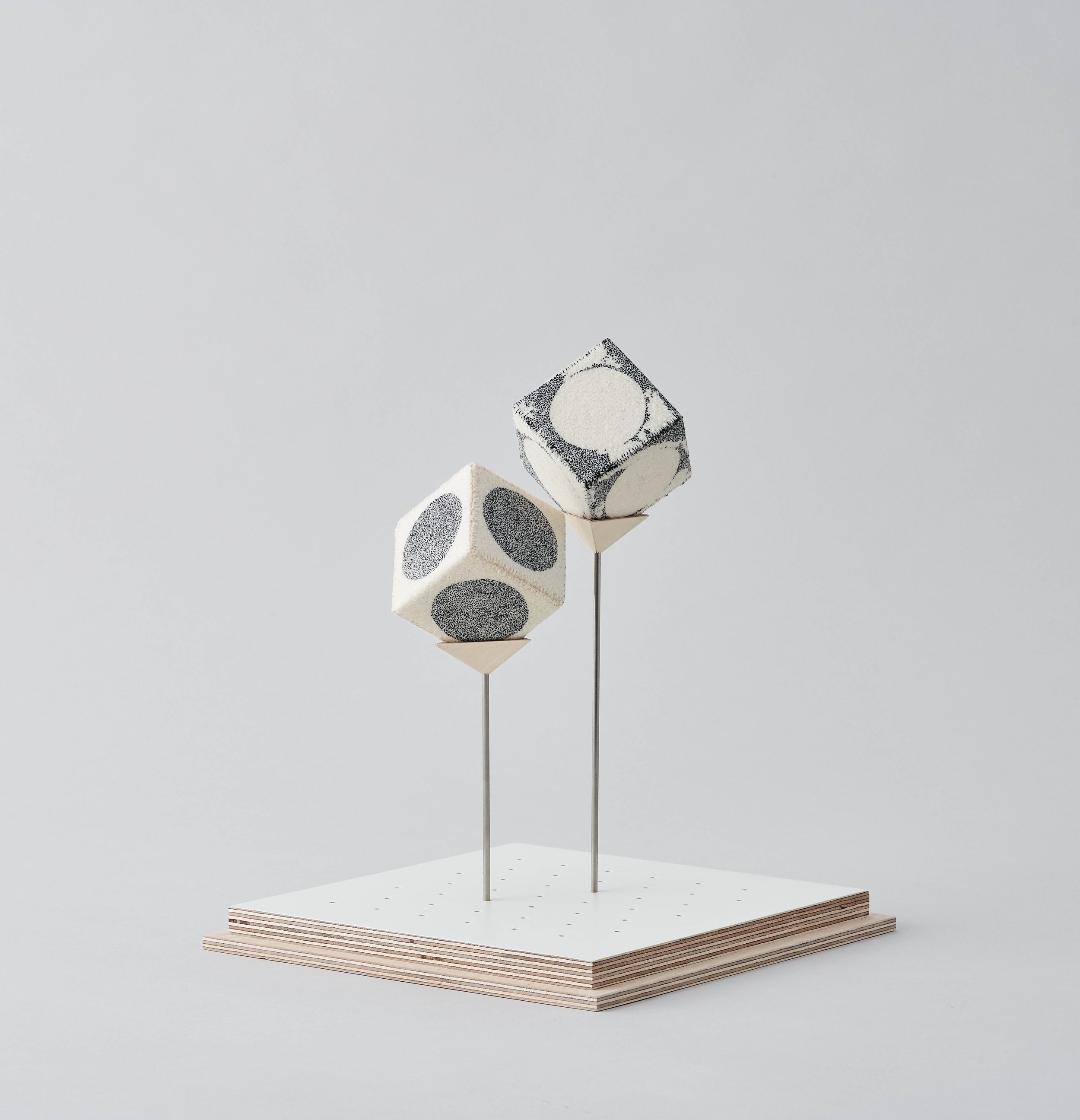 RICHARDMCVETIS_TWO_CUBES_YESHENVENEMA.jpg
