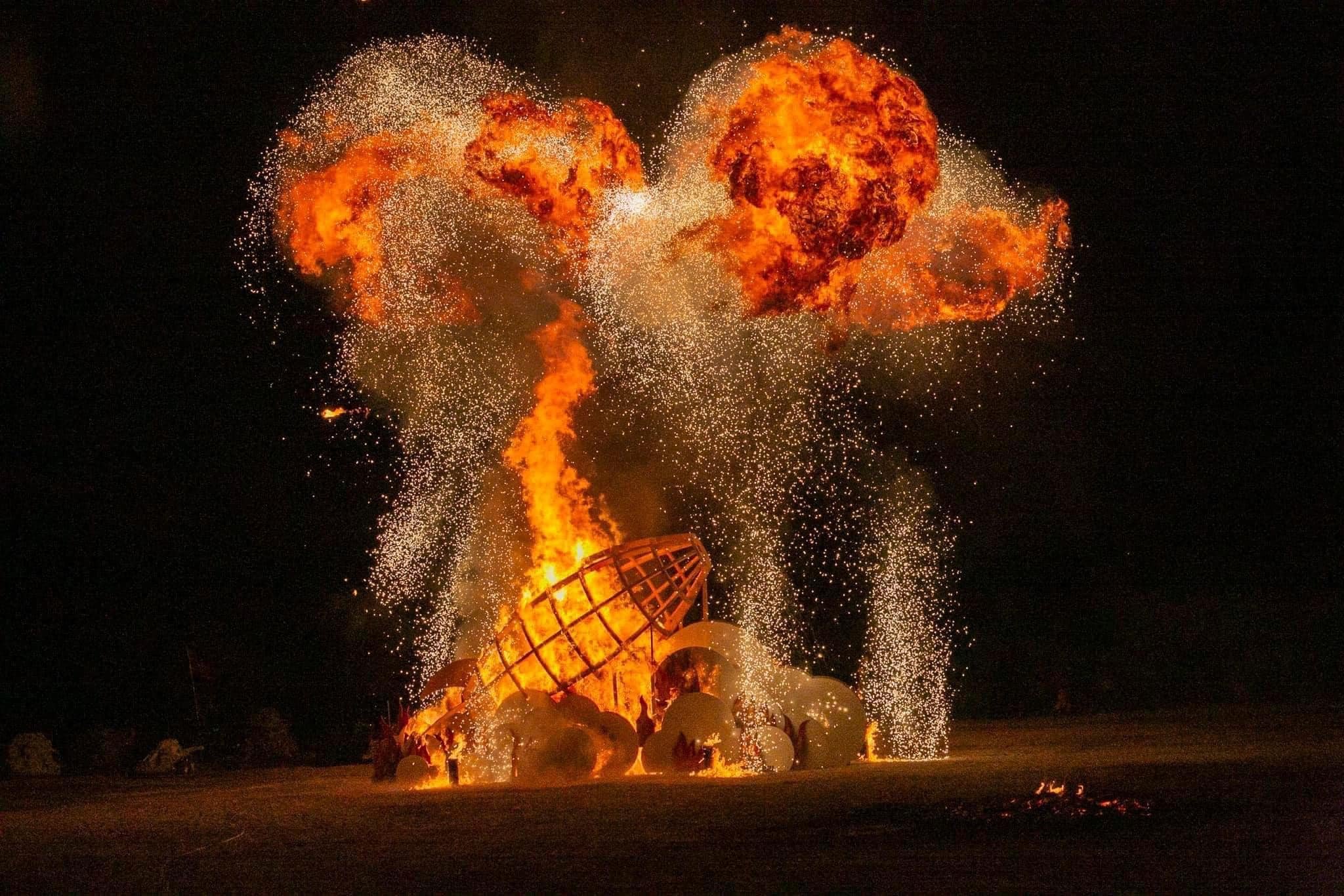 LoveBurn 2025