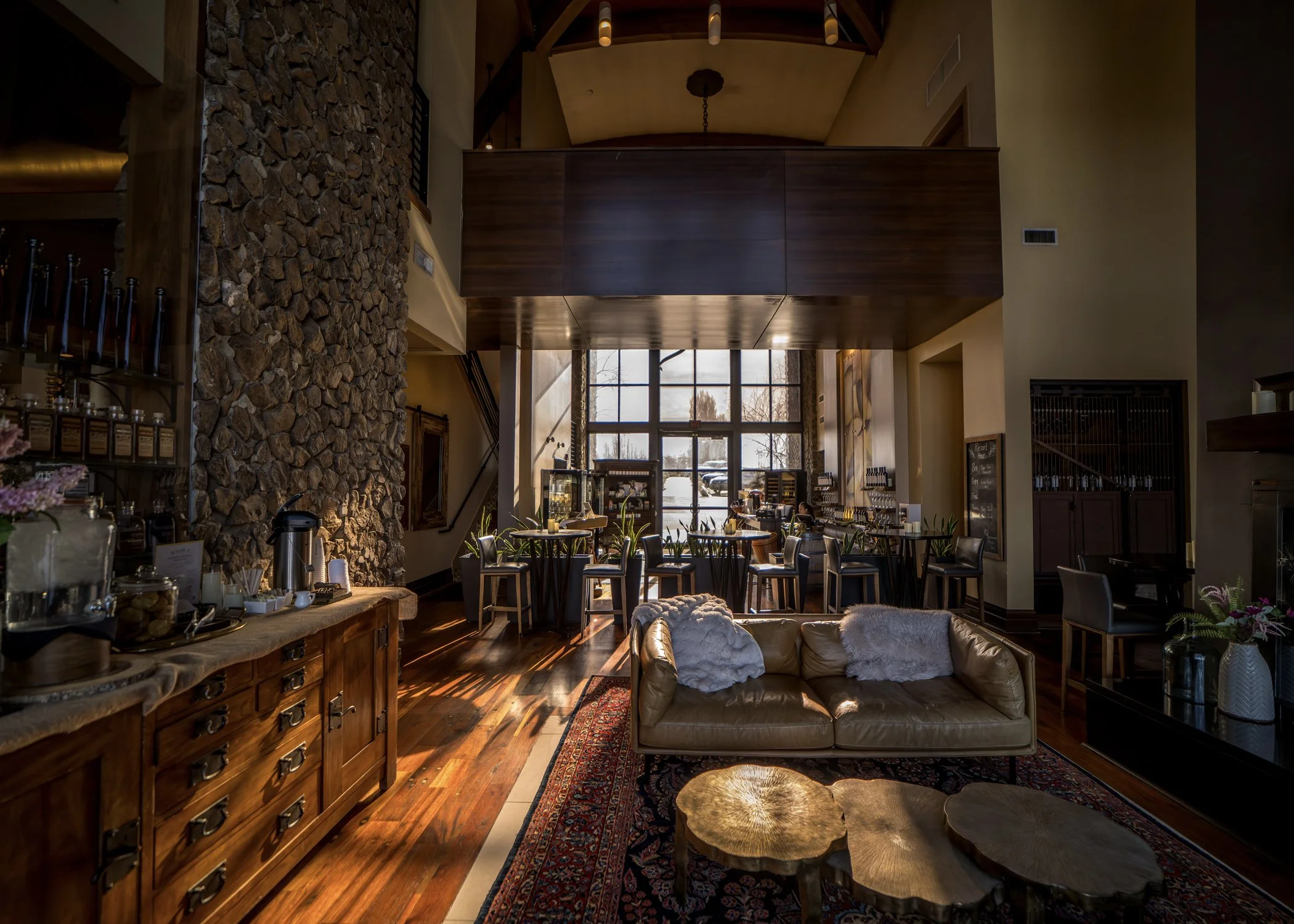 6-LODGE1LR.jpg
