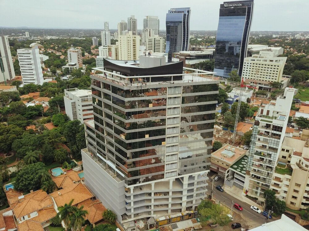 Por qué invertir en inmuebles y por qué las oficinas corporativas siguen siendo una excelente opción