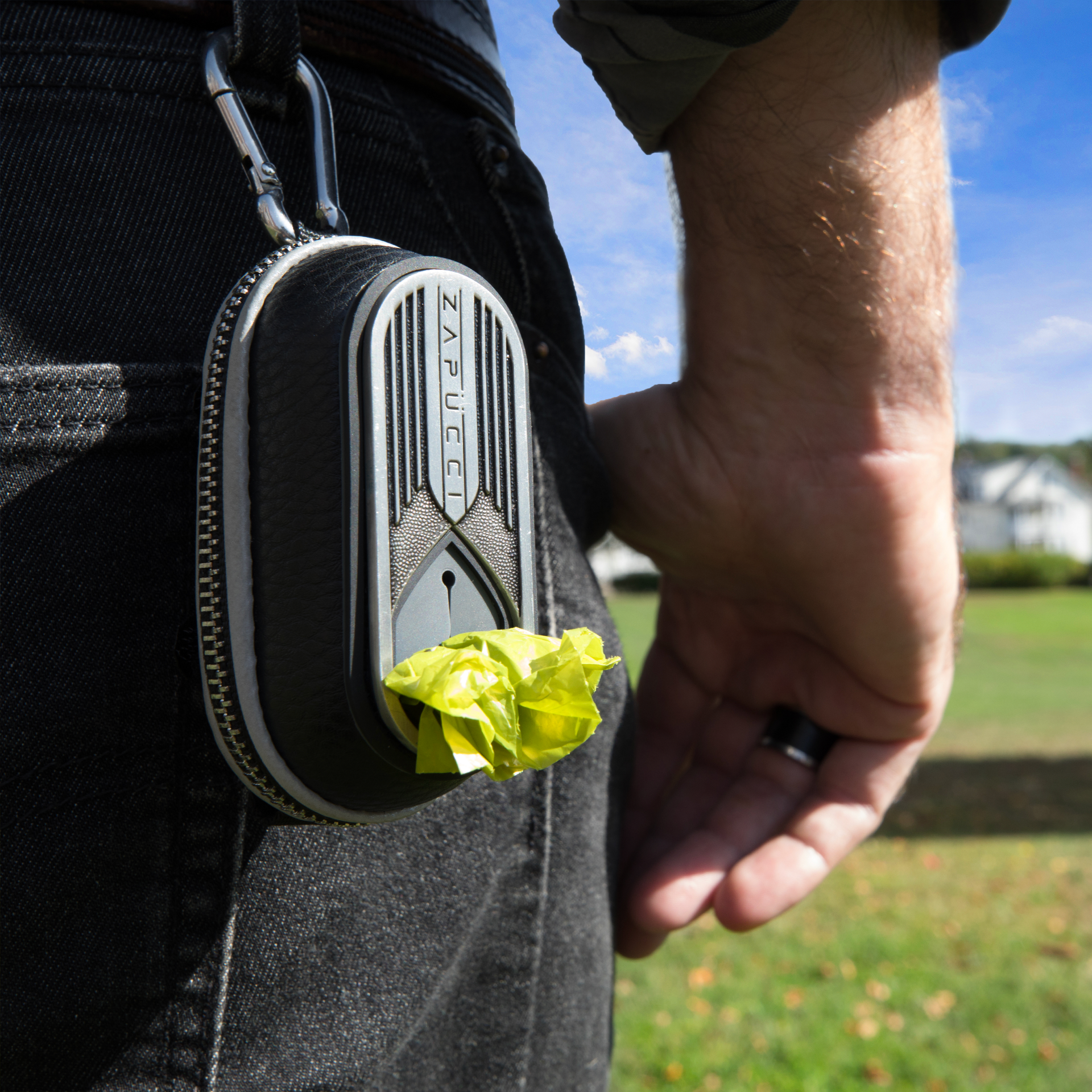 zapucci-outside-clipped-to-belt-loop1.png