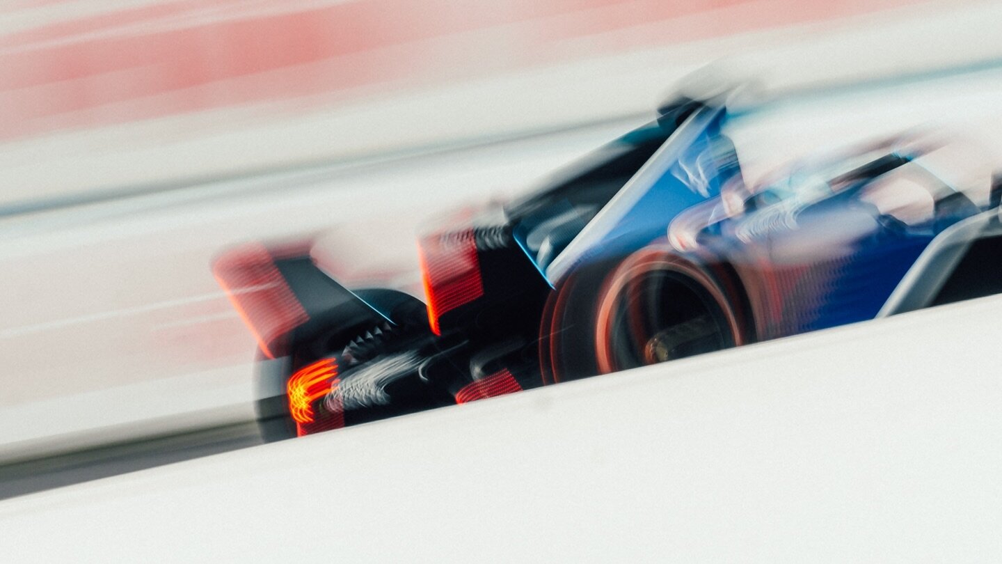 Trying to fit in with the paddock cool kids with some long exposure fun
&bull;
Shot for @spacesuitmedia 
&bull;
#formulae #maserati #automotivephotography #electriccar #mexicocity